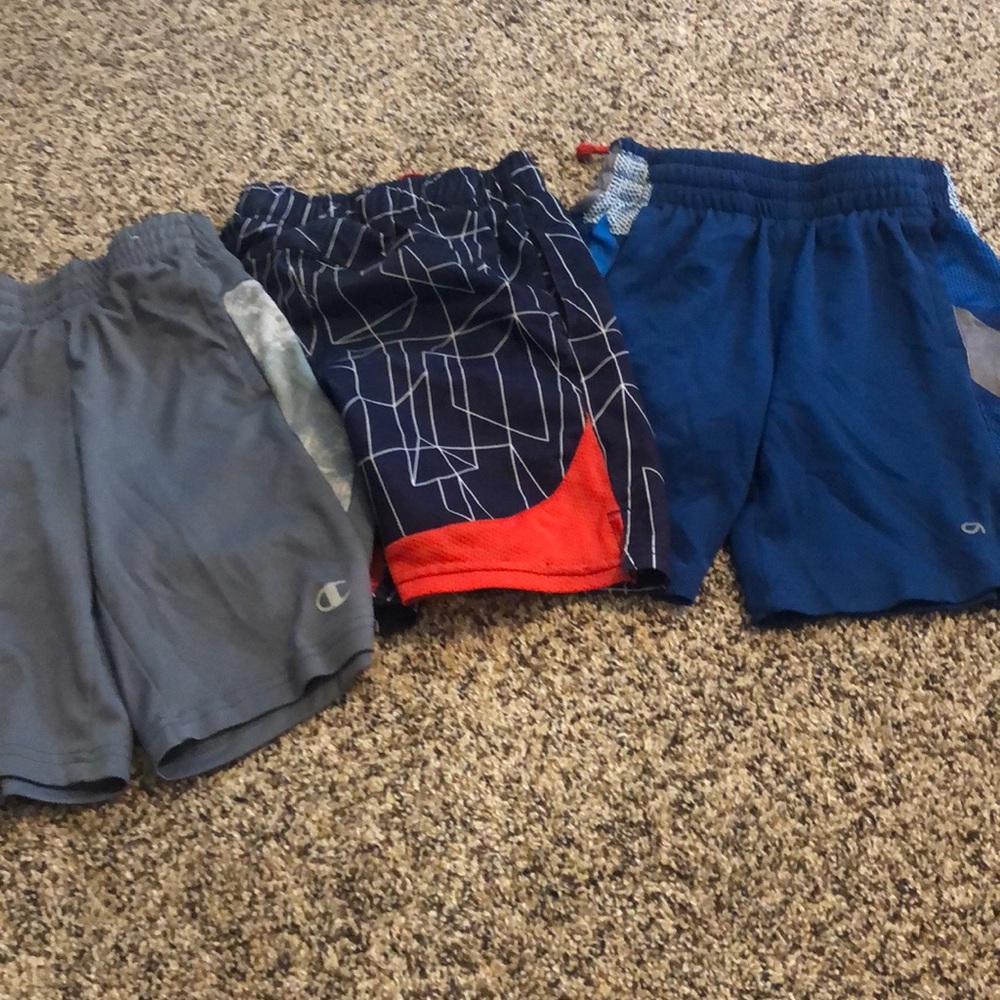 Lots of Boys shorts size 5-7